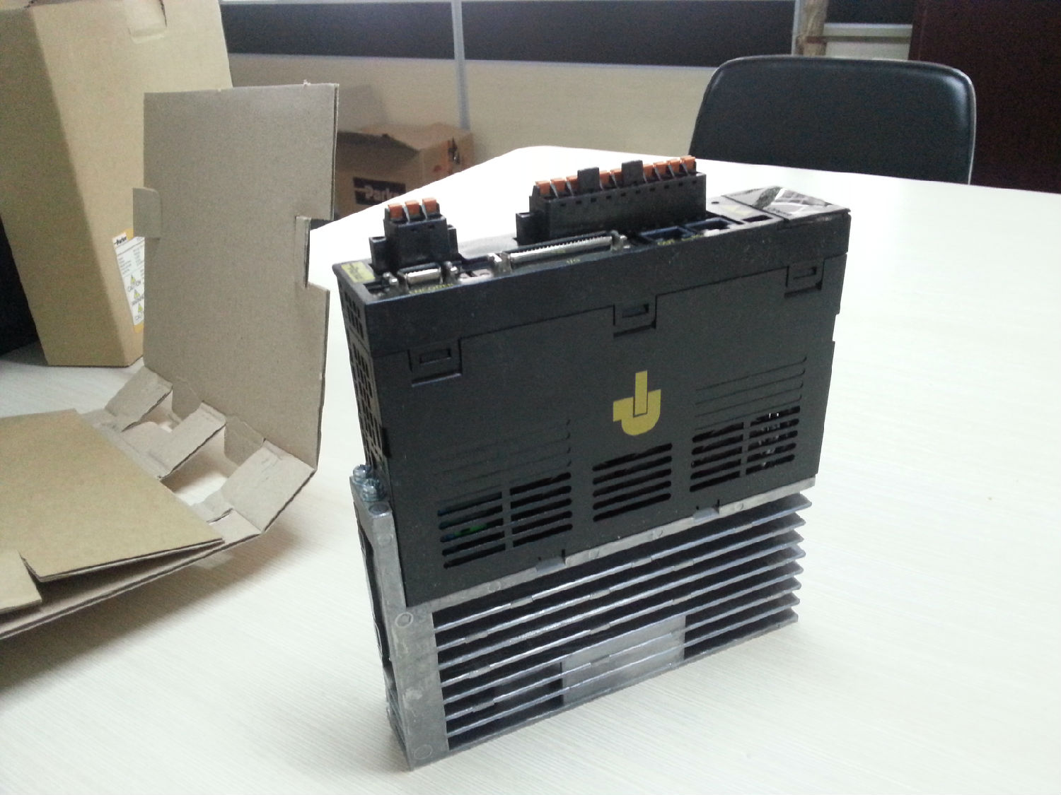 你知道伺服驅(qū)動器接地要注意哪些事項(xiàng)嗎?