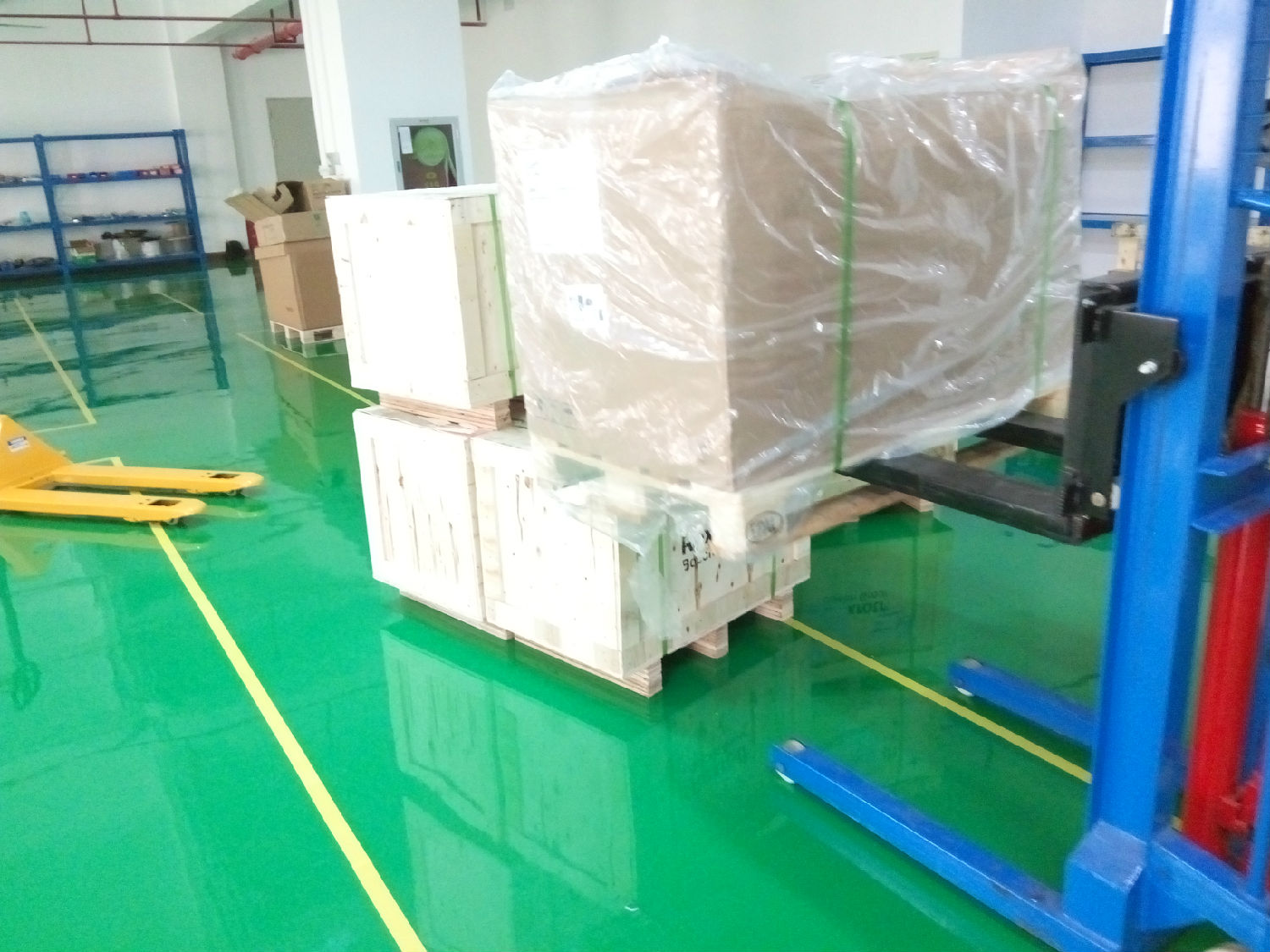 11月客戶訂購的力士樂伺服電機大量到貨！