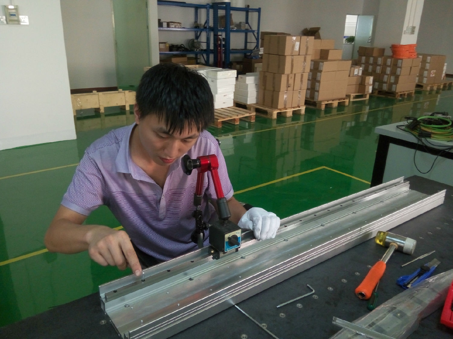 深圳哪家直線電機(jī)平臺(tái)做的好些？