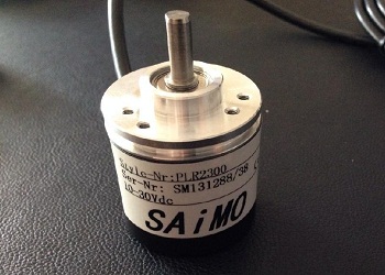 速度傳感器的加速工作原理，將加速度轉(zhuǎn)化成電壓輸出