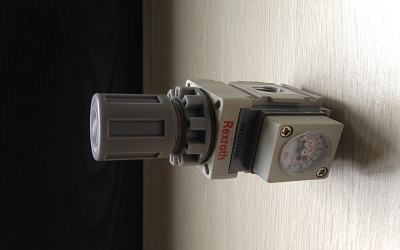 車速傳感器，輪速傳感器